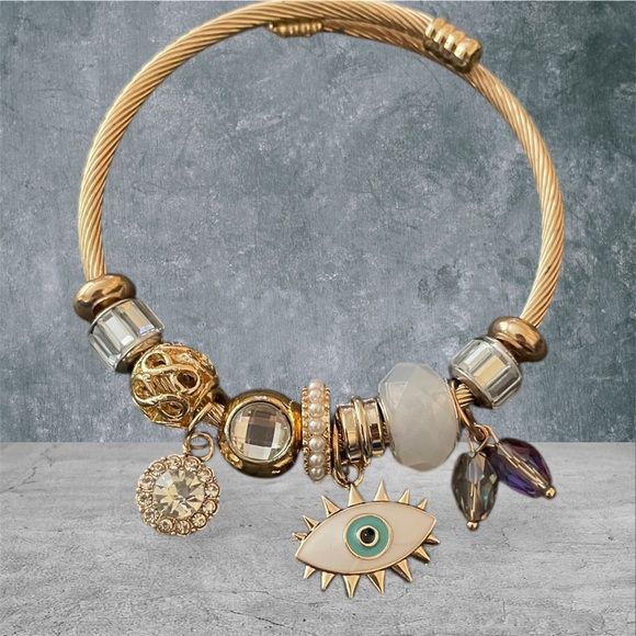 Evil Eye Charm Bracelet NIP Adjustable OSFM - Picture 2 of 2